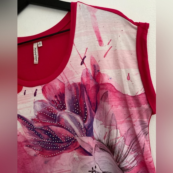 Belah & Codey women’s pink floral top,Size medium. - Picture 4 of 8